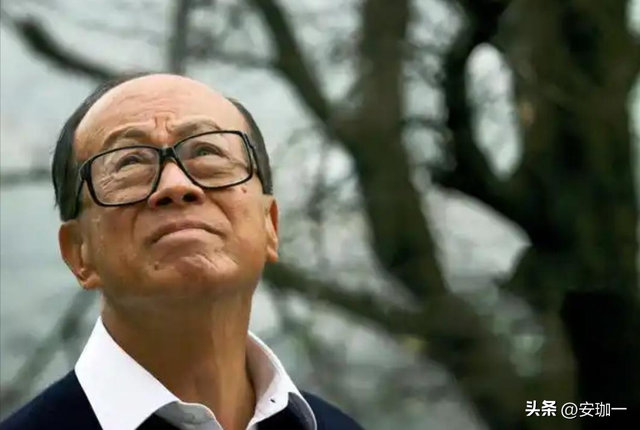 倒计时3天，中央和港府同时行动，李嘉诚不听劝阻，已无法脱身