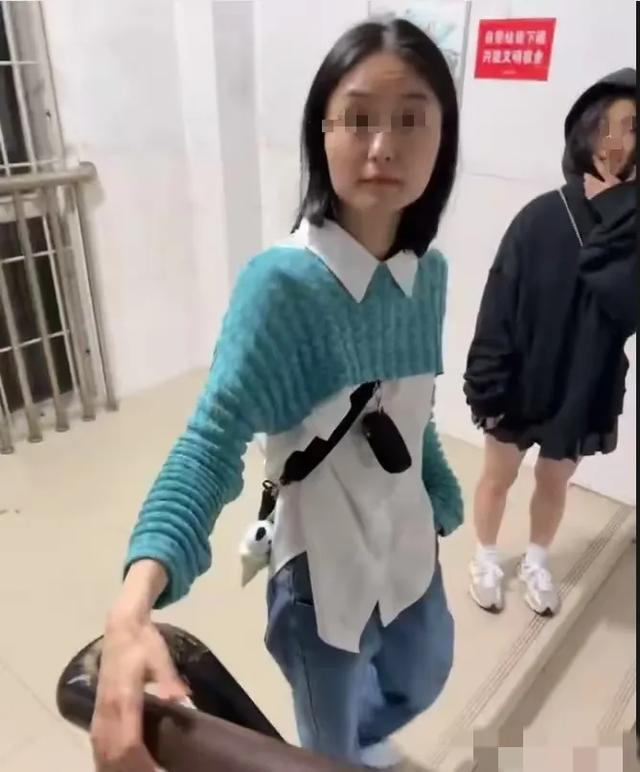 副教授3篇SCI换来和女学生19次开房，妻子爆猛料，女学生履历曝光