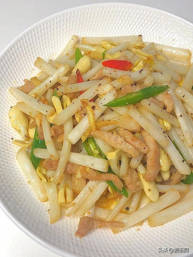 清明将至，建议多吃“三白”食物，“3白”指的啥？当季别不懂吃