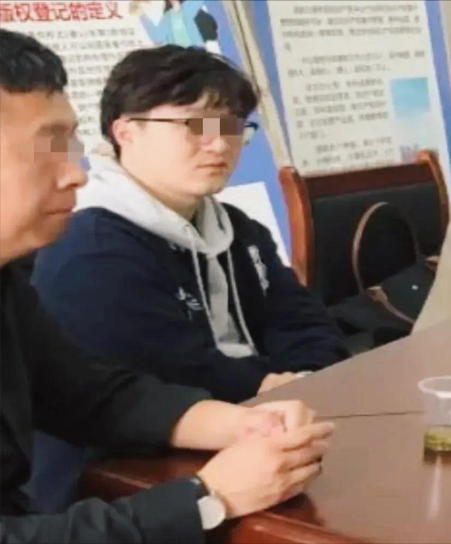 炸裂！湖南高校教授出轨事件：原配怒晒19次开房记录，照片曝光