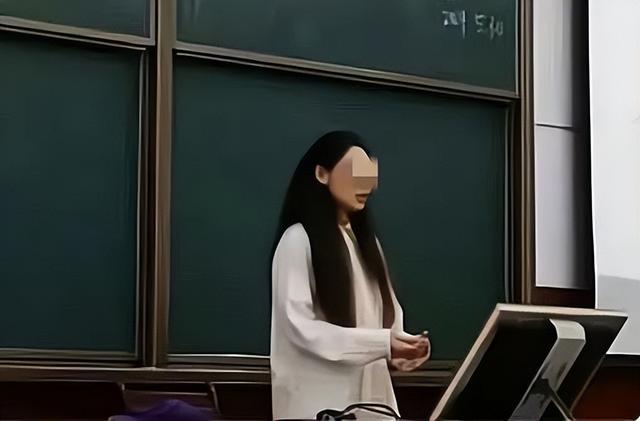 副教授出轨女学生：真容曝出，买成人用品开房19次！座右铭是亮点