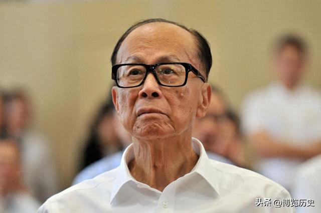开始害怕了？官方出手后，李嘉诚开始准备后手：次子所有业务独立