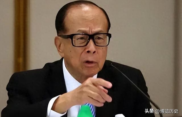 开始害怕了？官方出手后，李嘉诚开始准备后手：次子所有业务独立