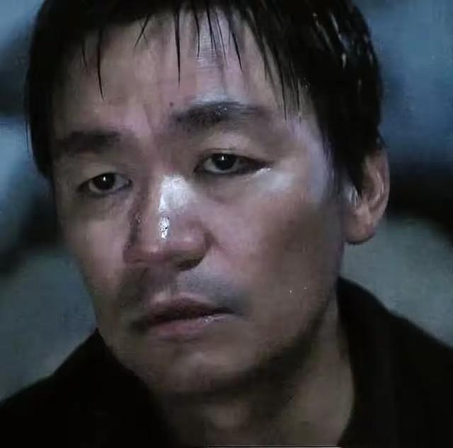 这次被央媒“点名”的王宝强，暴露真实处境，原来徐峥真的没说错