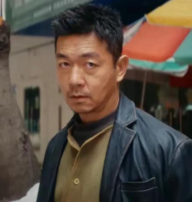 这次被央媒“点名”的王宝强，暴露真实处境，原来徐峥真的没说错