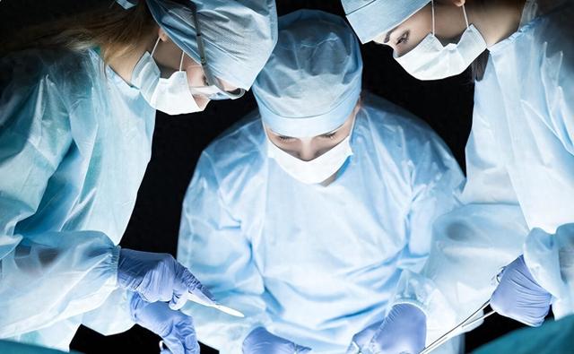 医生解剖80名肺癌死者，研究发现：患肺癌的人，有6大共性！