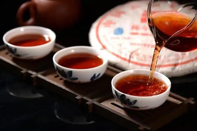 红茶和绿茶，哪个对身体更好？医生给出了答案，你喝对了吗？