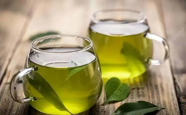 红茶和绿茶，哪个对身体更好？医生给出了答案，你喝对了吗？