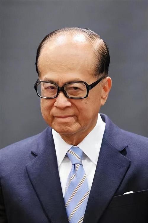 最后期限，外交部终于回应，李嘉诚结局已定，190亿美元打水漂