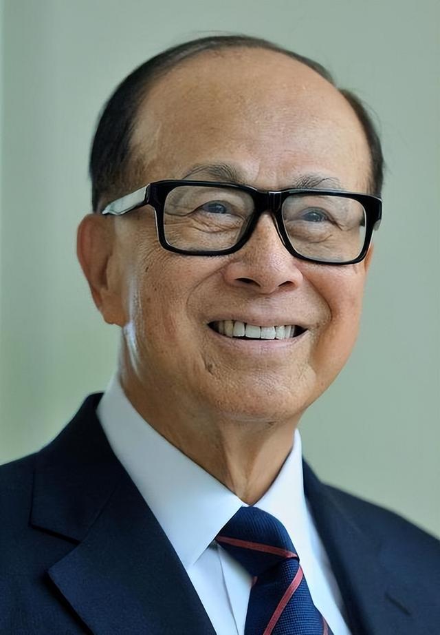 最后期限，外交部终于回应，李嘉诚结局已定，190亿美元打水漂