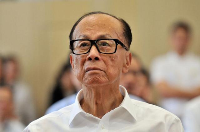 最后期限，外交部终于回应，李嘉诚结局已定，190亿美元打水漂