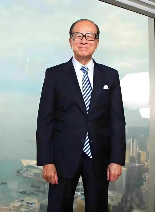 最后期限，外交部终于回应，李嘉诚结局已定，190亿美元打水漂