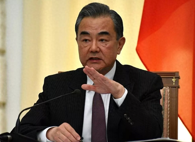 解放军无预兆围台开练，王毅主任向西方喊话，美防长一句都不敢回