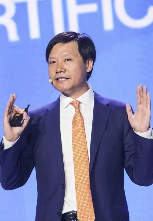 万万没想到，56岁的雷军，竟以这样的方式“塌房”了