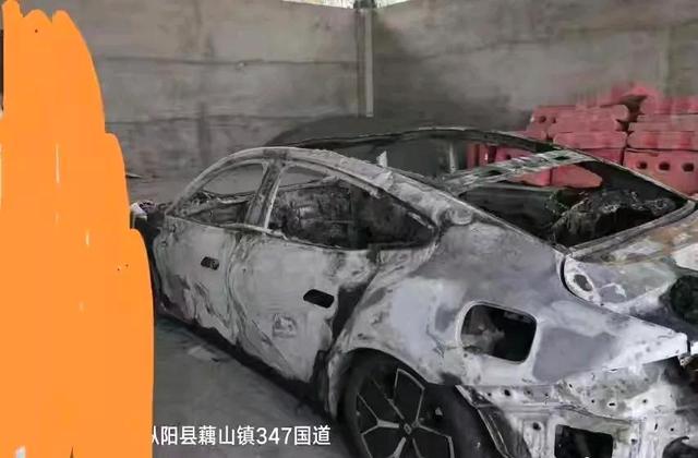 小米SU7后续：女主更多照片曝光，男友晒生前最后聊天记录，泪目