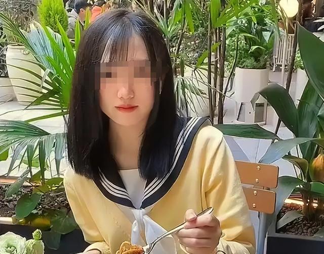 小米SU7后续：女主更多照片曝光，男友晒生前最后聊天记录，泪目