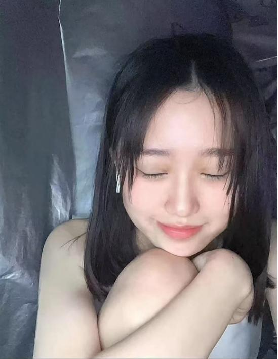 后续！雷军回应，遇难者照片曝光，23岁很漂亮，男友行为令人生疑