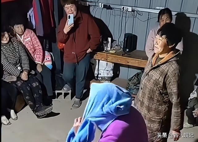 刷爆热搜的“浙江采茶女”变乱，曝光了当下社会多少高高在上的人