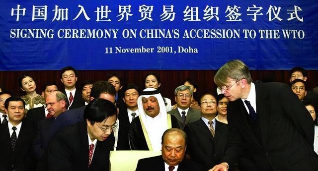 老美能熬死苏联！同理也能打败中国？李显龙说了句着实话，很中肯