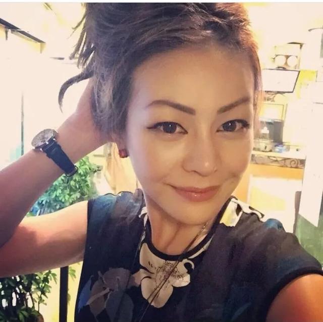 突发！前特首梁振英33岁次女梁齐昕突然离世，港警从寓所带走大量

证物，梁振英：如今排除自尽和其他的可疑