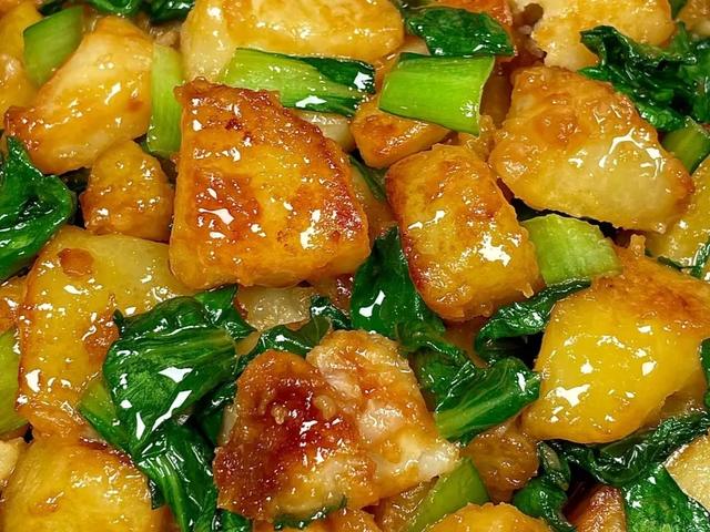 春天，八道素菜可以多吃，补充炊事
纤维和维生素，加强体质抗衰老