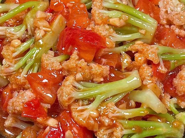 春天，八道素菜可以多吃，补充炊事
纤维和维生素，加强体质抗衰老