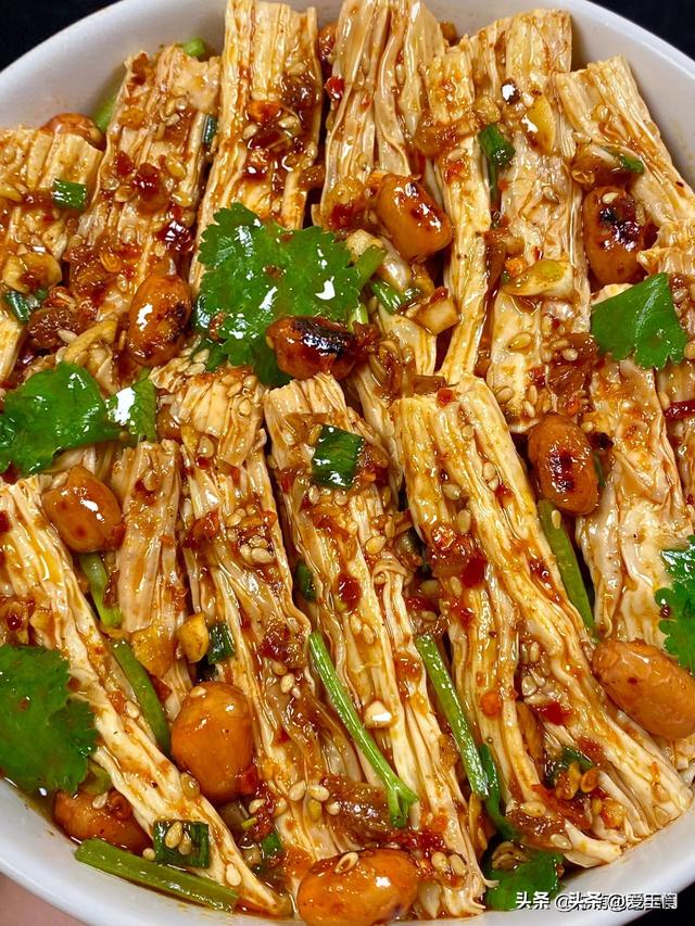 自带“黄体酮”的食物
，三天两头吃1次，还你少女脸，比护肤品强