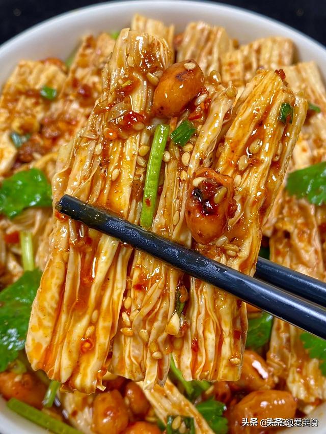 自带“黄体酮”的食物
，三天两头吃1次，还你少女脸，比护肤品强