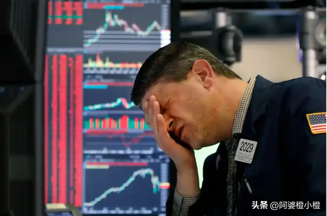 104%关税见效，不到24小时，29万亿美债暴雷，特朗普对华转变
立场
