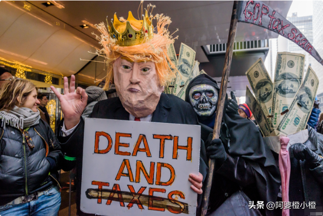 104%关税见效，不到24小时，29万亿美债暴雷，特朗普对华转变
立场
