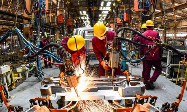 特朗普加征125%关税，中国迎来惊涛骇浪？美国已袒露软肋