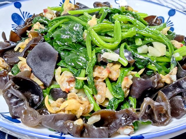 明朗后养肝黄金期，多吃4种“养肝菜”，养好肝，气血足，显年轻