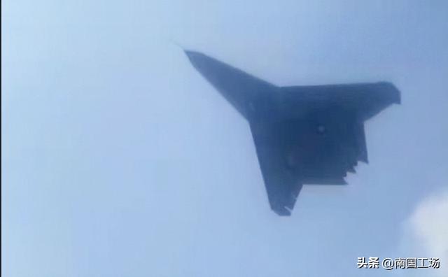 特朗普完成智力测试，白宫态度180度急转，喊话中国不要关税抨击