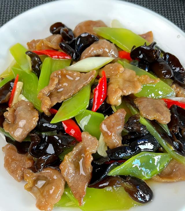 春夏瓜代，不管多忙，常给家人吃这5道菜，清热泻火，身体好！
