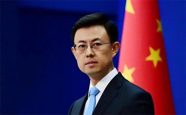 白宫电话

被打爆，北京始终静默，特朗普连夜退却，开六大年夜

宽免清单