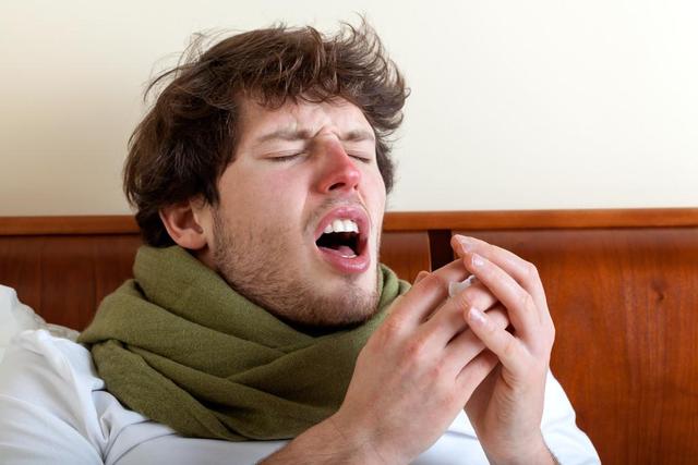 鼻毛“窜”出来的男人，有何差别？鼻毛茂盛可能暗示了这3点