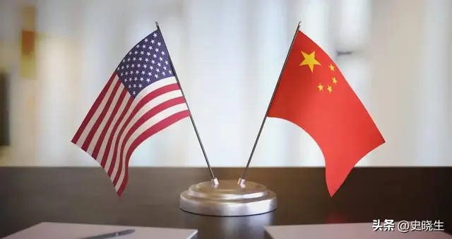 特朗普果然出尔反尔
，刚公布宽免关税现又改口，幸好伟人

早有提醒
