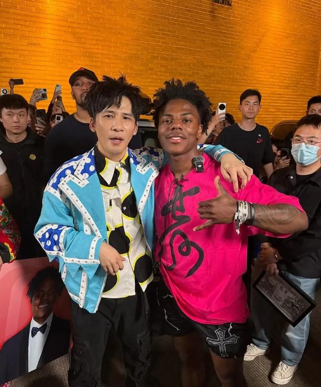甲亢哥回美国后发18张照片，对中国印象一清二楚，开释了3个旌旗暗记


