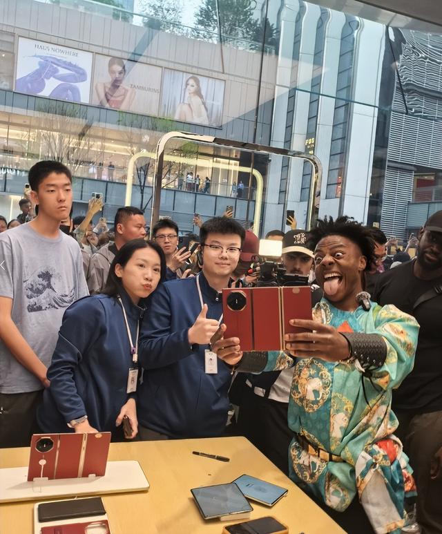 甲亢哥回美国后发18张照片，对中国印象一清二楚，开释了3个旌旗暗记


