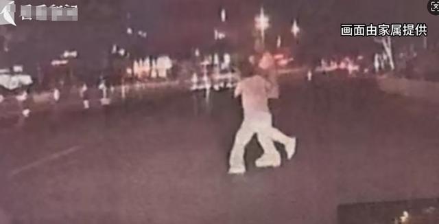 江西一家三口灭门惨案开庭：生事
者父子的运动，刷新人性下限