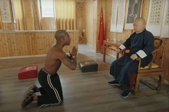 16亿美元一夜之间化为泡沫！美国顶流“甲亢哥”这波简直太炸裂了