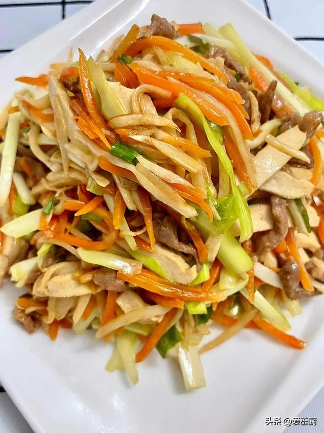 它被称为“肠道推粪机”！多吃它，补虚健脾，一口含多种氨基酸