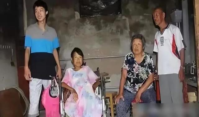 科研报国！此次
被人平易近
日报“点名”的庞众望，让全体
人另眼相看
！