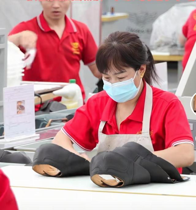 美国客户威胁“半价拿货” 温州鞋企老板霸气“硬刚”：中国制作
的脊梁骨一定要正！