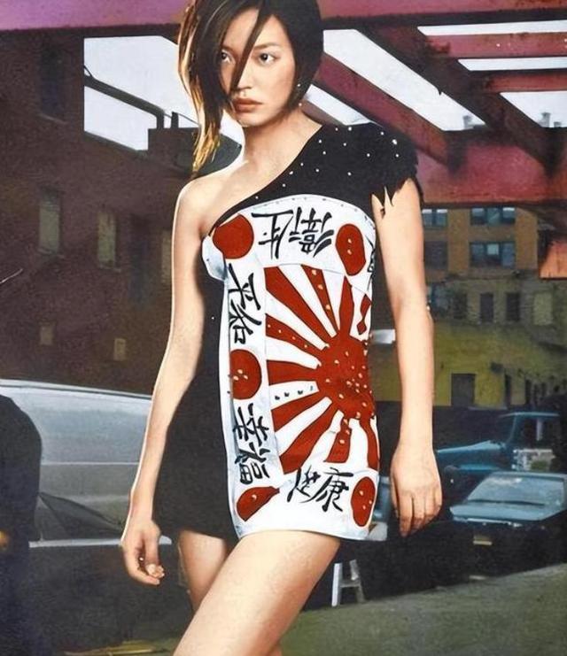 再难翻身 ! 封杀4年后，49岁赵薇近照曝光，奇迹婚姻全凉，星气已无