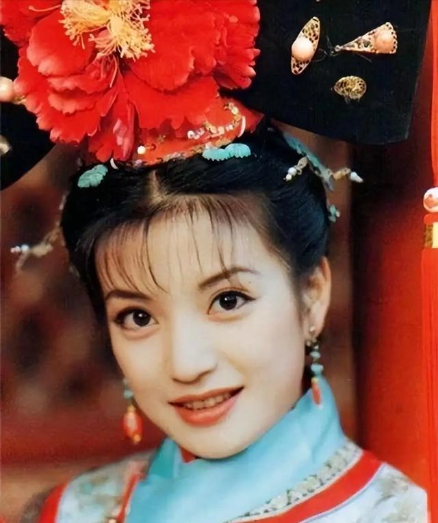 再难翻身 ! 封杀4年后，49岁赵薇近照曝光，奇迹婚姻全凉，星气已无