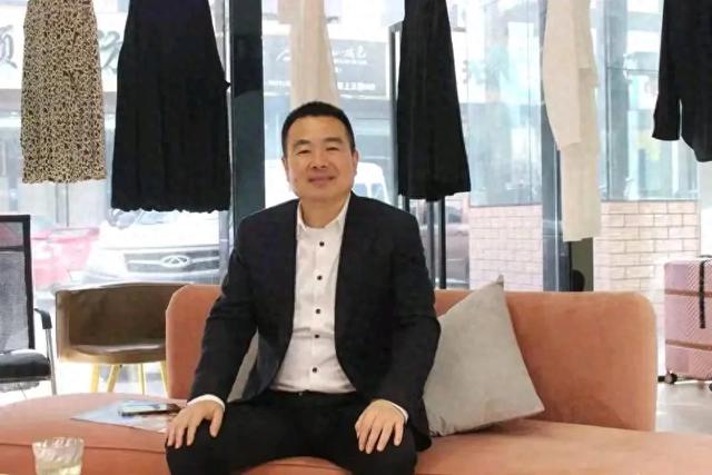 突发！纺织年夜
佬毕光钧跳楼身亡，仅56岁，儿子有自闭症，逝世


因惋惜