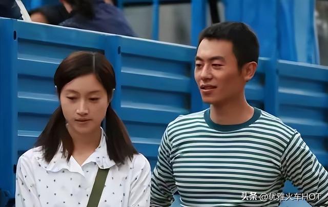 朱亚文老婆沈佳妮刚发了张素颜自拍，摆明白告诉

网友：我就长如许