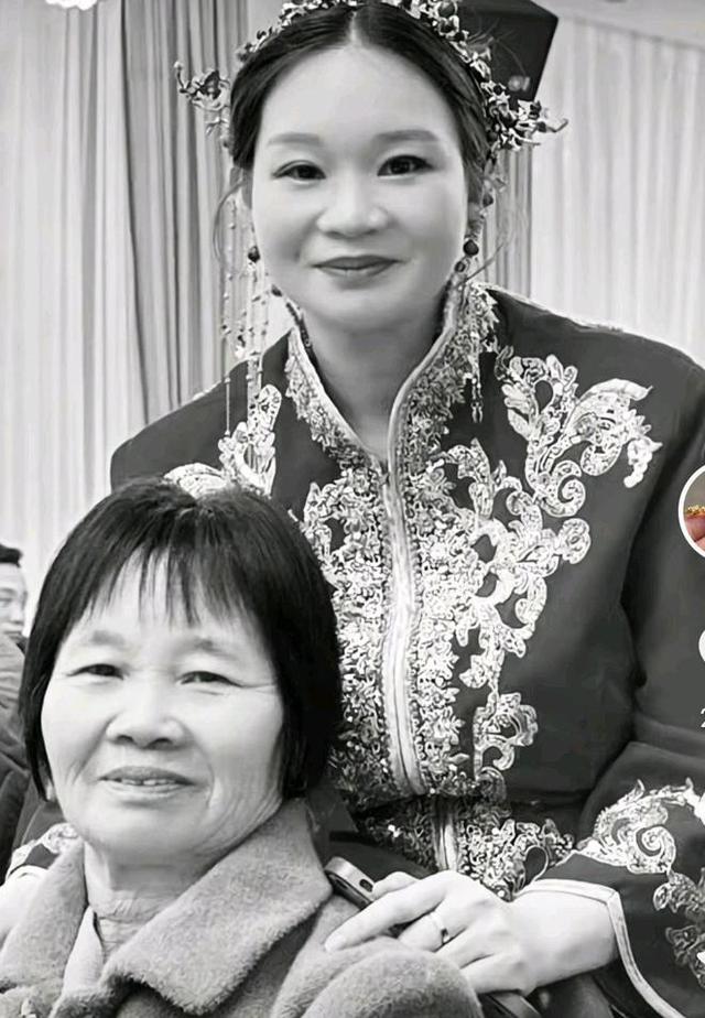 广东廉江一家3口被杀！妈妈很漂亮，凶手身份被扒，知情人曝内情