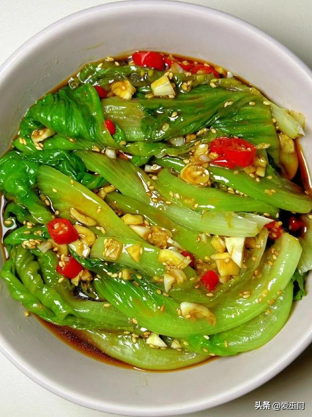 就寝欠好，年夜
多是肝火旺，建议春季多吃这5道菜，清肝火助就寝